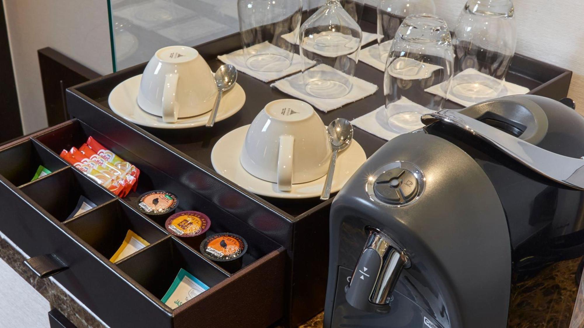 Intercontinental Kuala Lumpur By Ihg Hotel Eksteriør billede A coffee machine