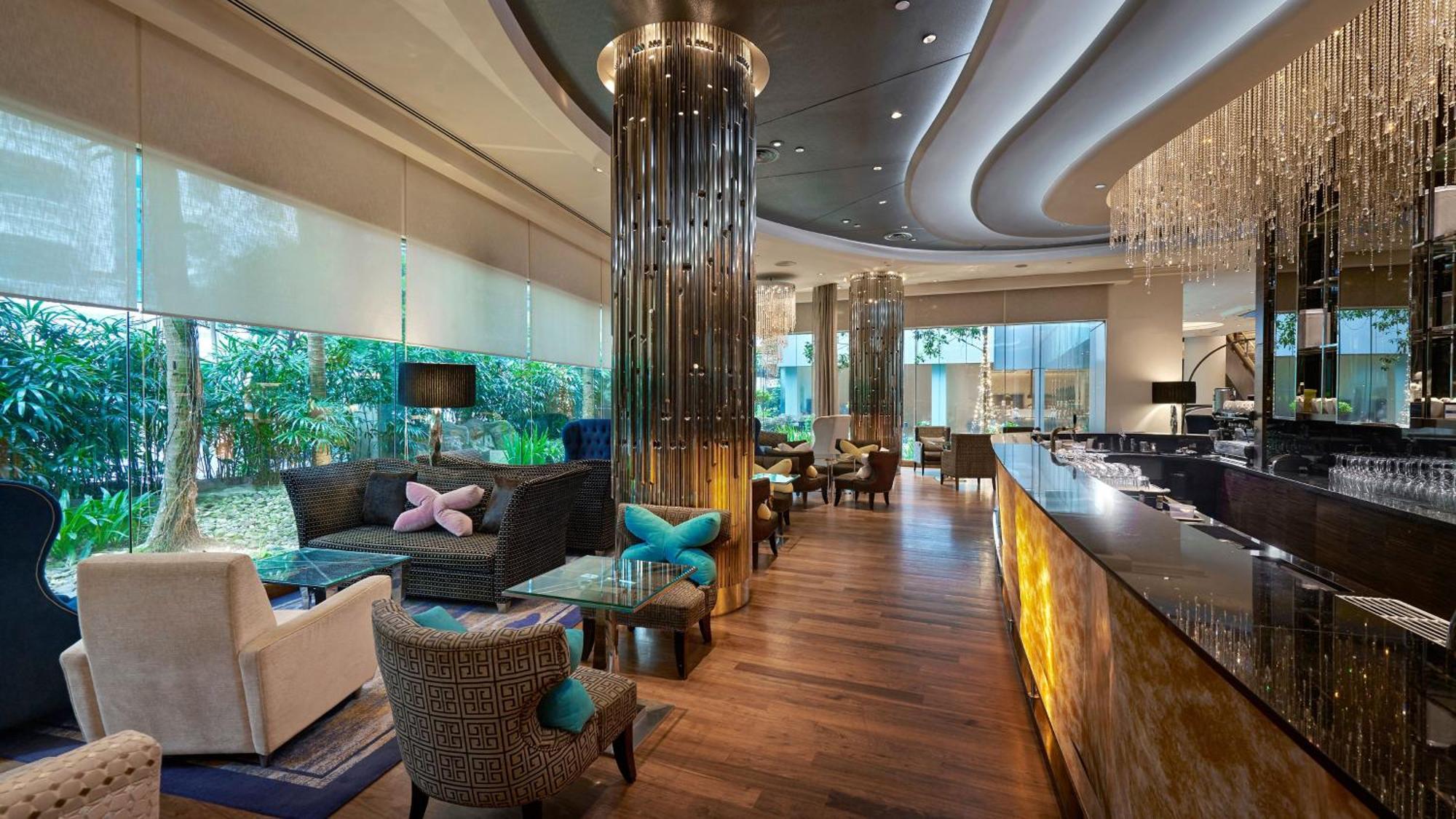 Intercontinental Kuala Lumpur By Ihg Hotel Eksteriør billede The Lounge at the airport